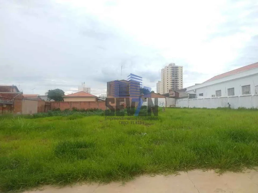 Foto 1 de Lote/Terreno à venda, 1342m² em Centro, Bauru