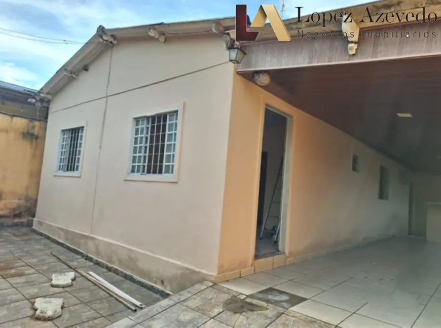 Foto 1 de Casa com 3 Quartos à venda, 200m² em Bairro Boa Vista, Anápolis