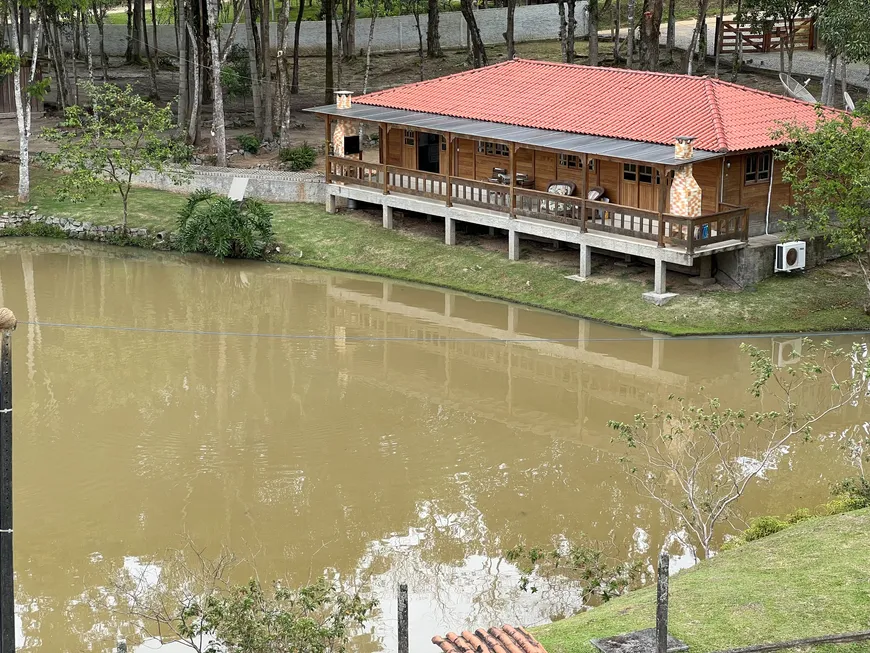 Foto 1 de Fazenda/Sítio com 3 Quartos à venda em Area Rural de Camboriu, Camboriú