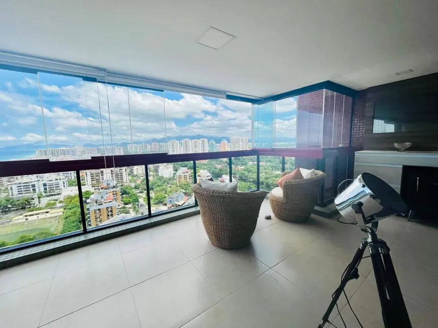 Foto 1 de Apartamento com 3 Quartos à venda, 142m² em Barra da Tijuca, Rio de Janeiro
