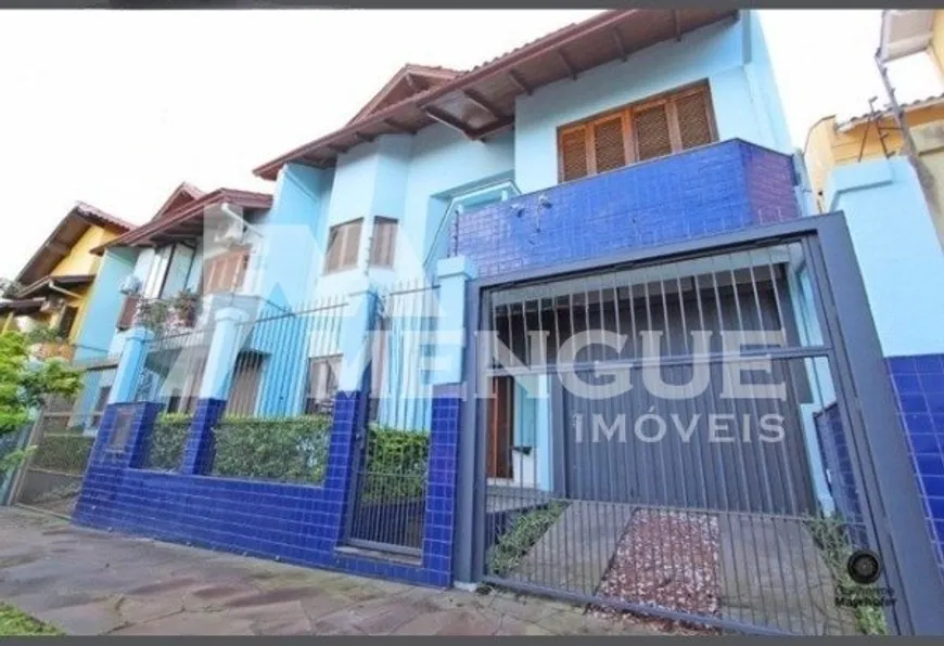 Foto 1 de Casa com 3 Quartos à venda, 248m² em Jardim Itú Sabará, Porto Alegre