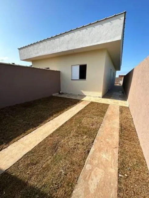 Foto 1 de Casa com 2 Quartos à venda, 50m² em Balneário Gaivota, Itanhaém