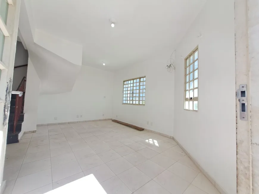 Foto 1 de Sobrado com 2 Quartos à venda, 72m² em Jardim Simus, Sorocaba