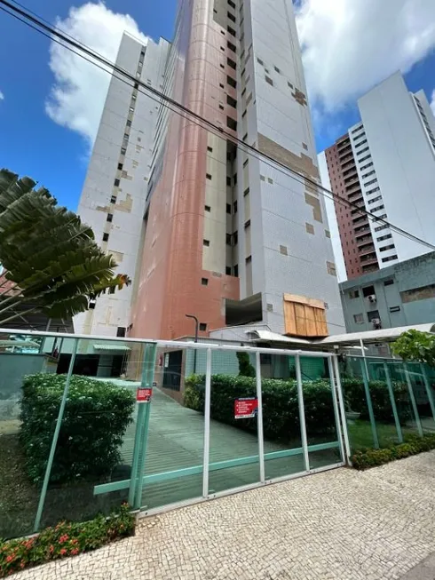 Foto 1 de Apartamento com 2 Quartos para alugar, 67m² em Meireles, Fortaleza