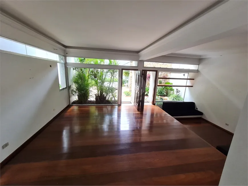 Foto 1 de Casa com 4 Quartos para alugar, 350m² em Alto Da Boa Vista, São Paulo