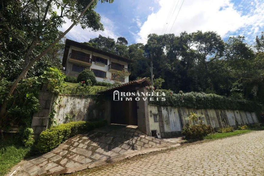 Foto 1 de Casa com 3 Quartos à venda, 172m² em Parque do Ingá, Teresópolis