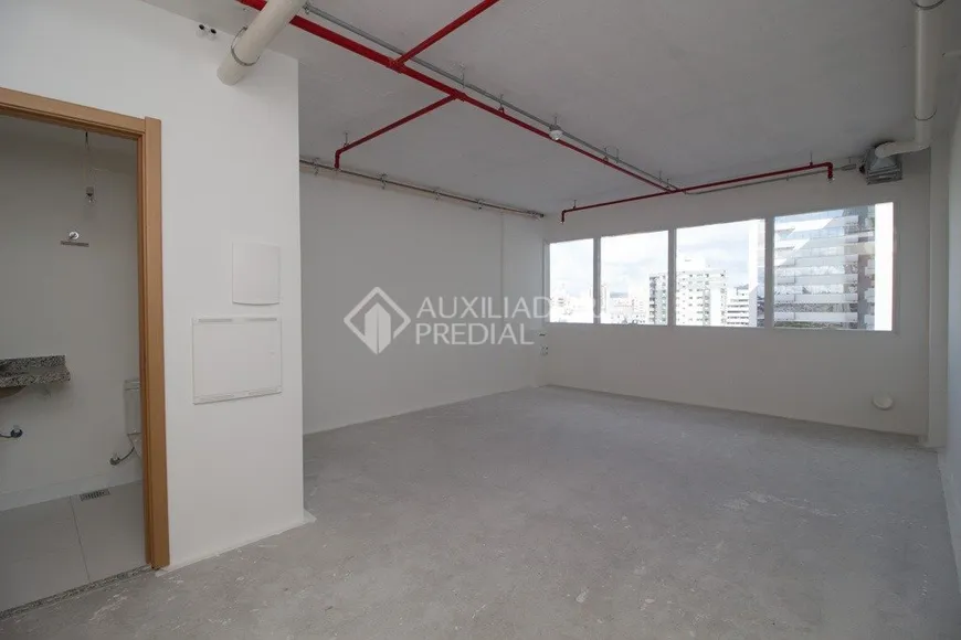 Foto 1 de Sala Comercial para alugar, 37m² em Santana, Porto Alegre