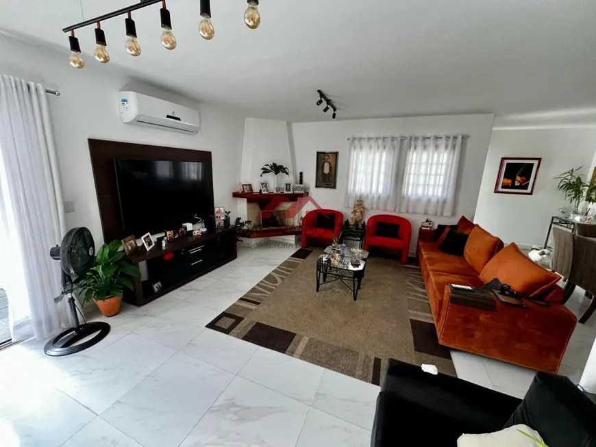 Foto 1 de Casa com 3 Quartos à venda, 298m² em Vila Oliveira, Mogi das Cruzes