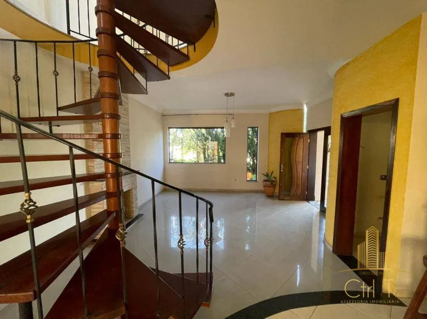 Foto 1 de Casa de Condomínio com 3 Quartos à venda, 290m² em Condominio Village Taubate, Taubaté