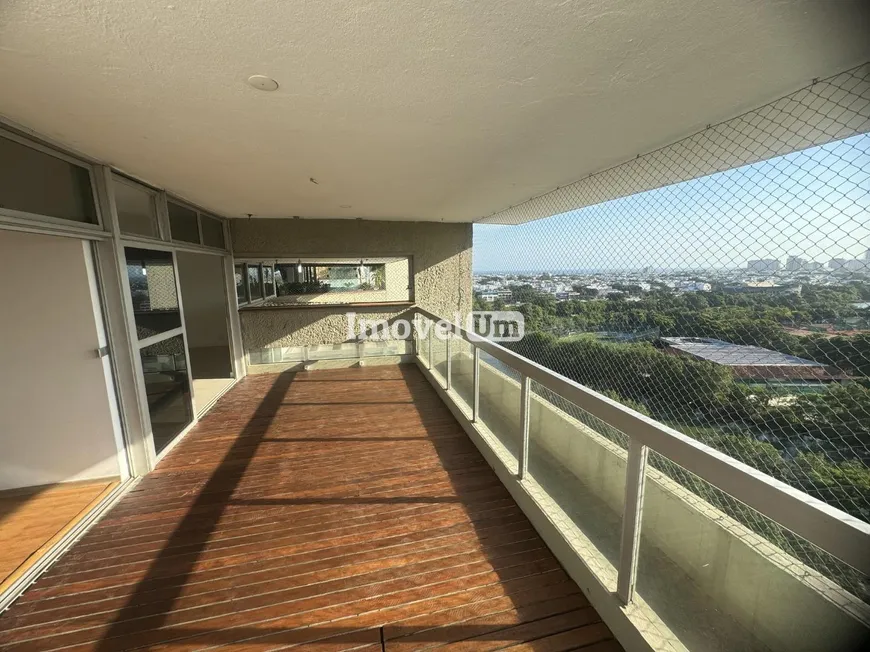 Foto 1 de Apartamento com 4 Quartos à venda, 200m² em Itanhangá, Rio de Janeiro