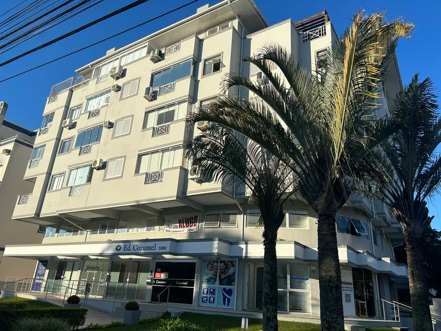 Foto 1 de Apartamento com 2 Quartos para alugar, 96m² em Jurerê, Florianópolis