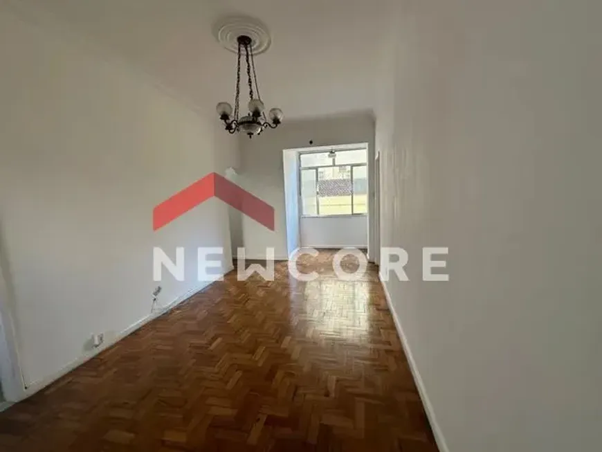 Foto 1 de Apartamento com 3 Quartos à venda, 72m² em Catete, Rio de Janeiro