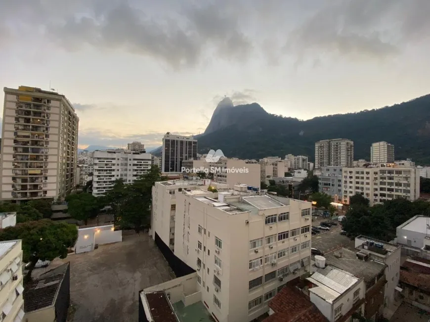 Foto 1 de Apartamento com 2 Quartos à venda, 70m² em Humaitá, Rio de Janeiro