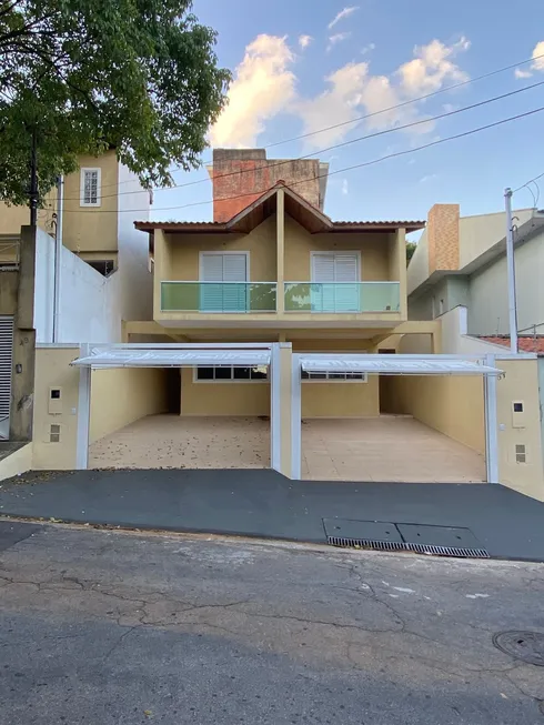 Foto 1 de Casa com 3 Quartos à venda, 131m² em Jardim Bonfiglioli, São Paulo