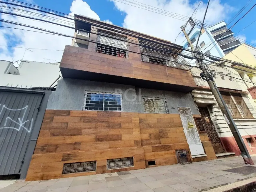 Foto 1 de Casa com 3 Quartos à venda, 164m² em Centro Histórico, Porto Alegre