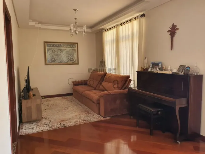 Foto 1 de Sobrado com 4 Quartos à venda, 300m² em Jardim Esplanada II, São José dos Campos