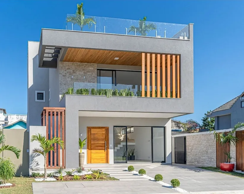 Foto 1 de Casa com 4 Quartos à venda, 350m² em Recreio Dos Bandeirantes, Rio de Janeiro