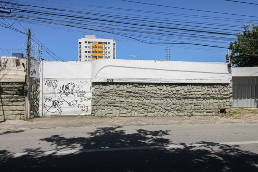 Foto 1 de Casa com 3 Quartos para alugar, 192m² em Papicu, Fortaleza