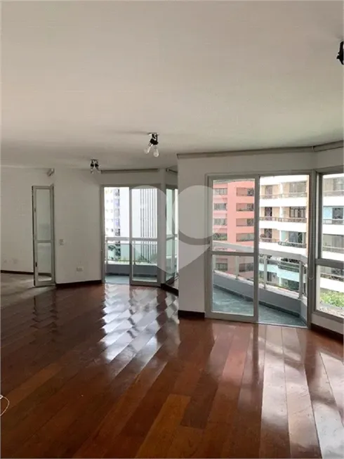 Foto 1 de Apartamento com 3 Quartos à venda, 220m² em Perdizes, São Paulo
