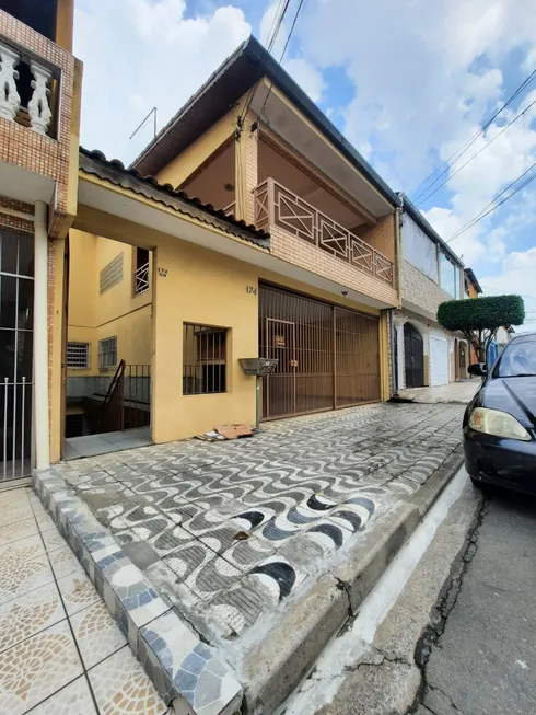 Foto 1 de Casa com 4 Quartos à venda, 360m² em Campo Limpo, São Paulo