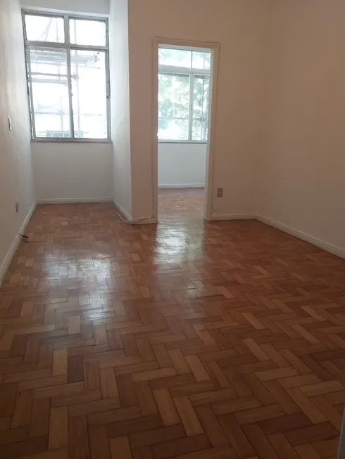 Foto 1 de Apartamento com 2 Quartos à venda, 64m² em Copacabana, Rio de Janeiro