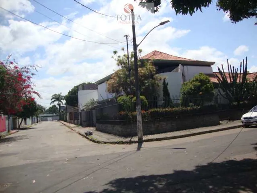 Foto 1 de Casa com 4 Quartos para venda ou aluguel, 950m² em Jardim da Penha, Vitória