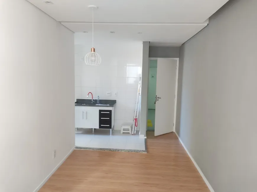 Foto 1 de Apartamento com 2 Quartos à venda, 45m² em Jardim Sao Luiz, Jandira