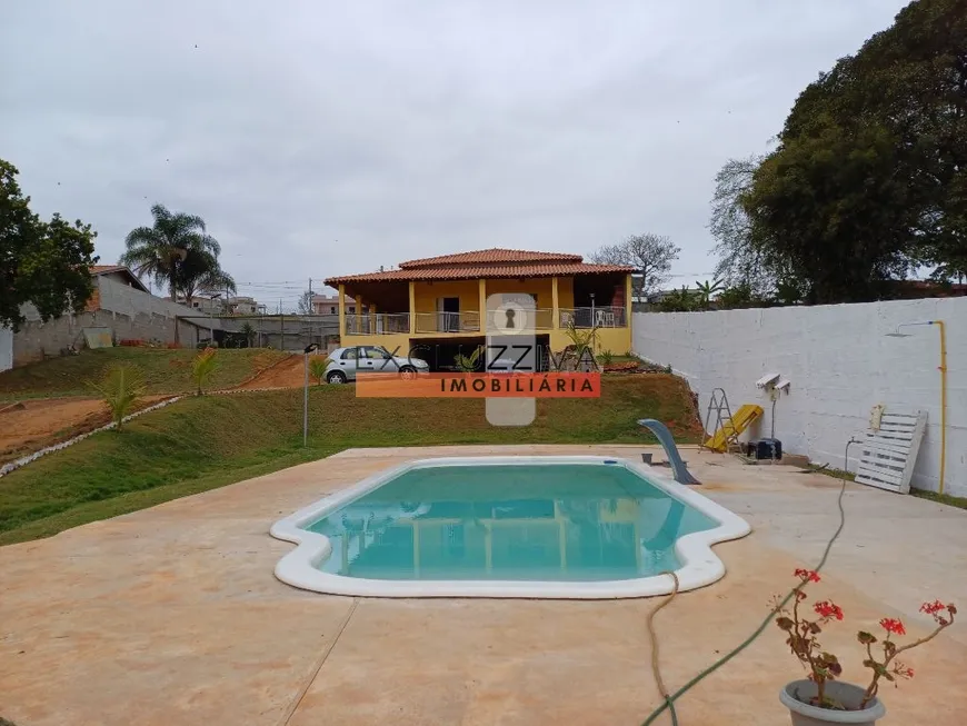 Foto 1 de Fazenda/Sítio com 4 Quartos à venda, 390m² em São Gonçalo, Taubaté