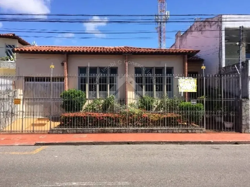 Foto 1 de Casa com 4 Quartos à venda, 360m² em São José, Aracaju