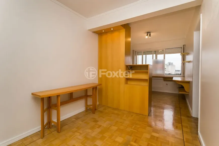 Foto 1 de Apartamento com 1 Quarto à venda, 32m² em Independência, Porto Alegre