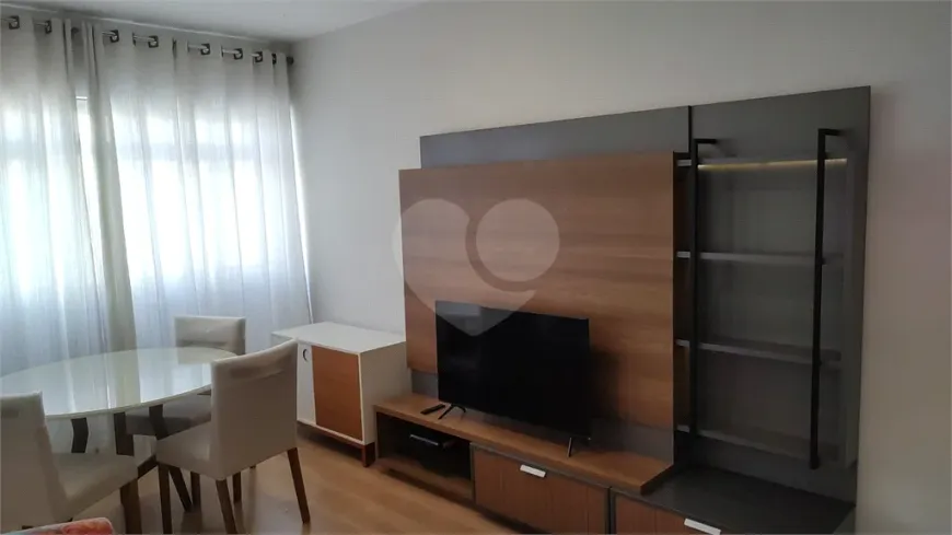 Foto 1 de Apartamento com 2 Quartos à venda, 77m² em Jardim Paulista, São Paulo