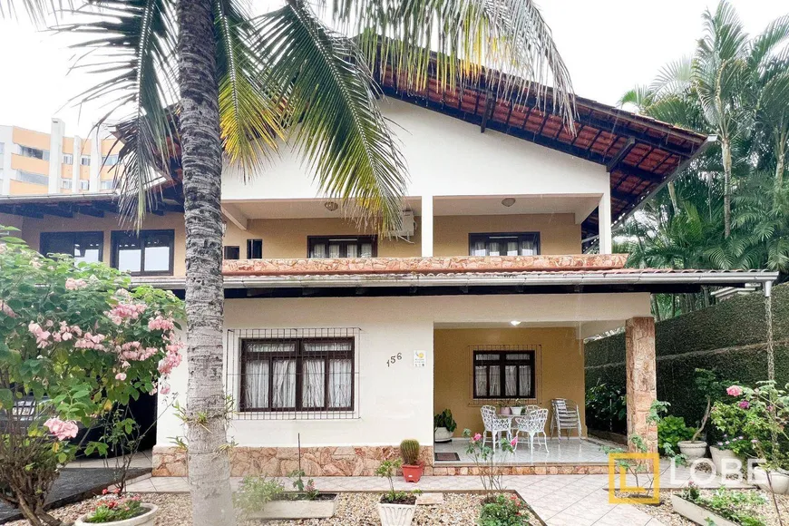 Foto 1 de Casa com 4 Quartos à venda, 319m² em Vila Nova, Blumenau