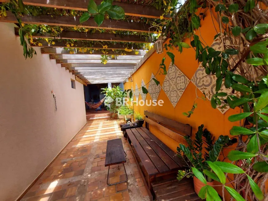 Foto 1 de Casa com 4 Quartos à venda, 300m² em Monte Castelo, Campo Grande