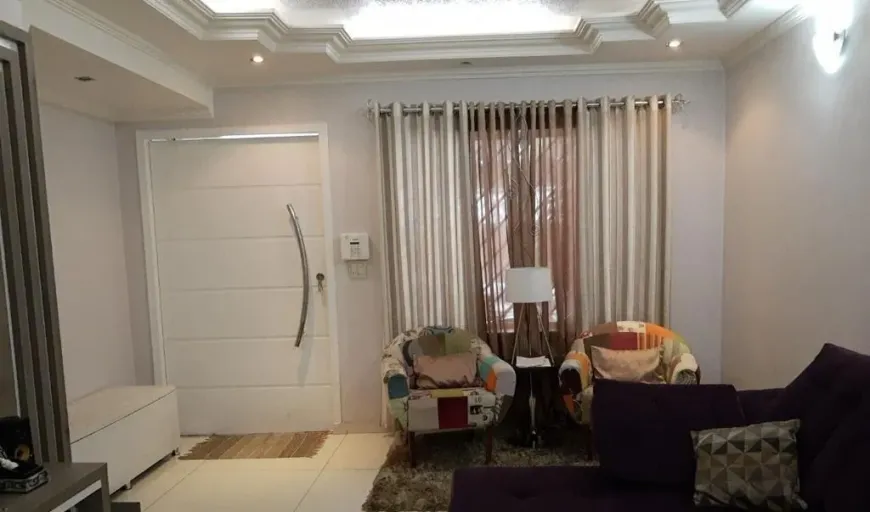 Foto 1 de Sobrado com 4 Quartos à venda, 260m² em Jardim Guairaca, São Paulo