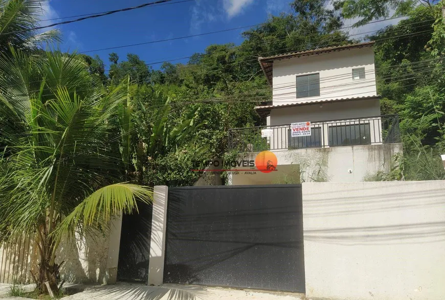 Foto 1 de Casa com 3 Quartos à venda, 130m² em Itaipu, Niterói