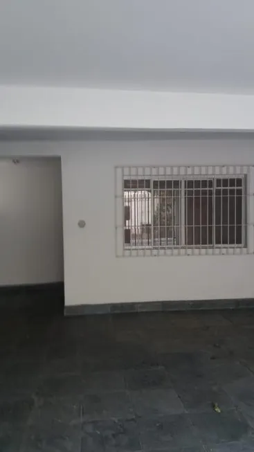 Foto 1 de Sobrado com 3 Quartos para alugar, 150m² em Campo Grande, São Paulo