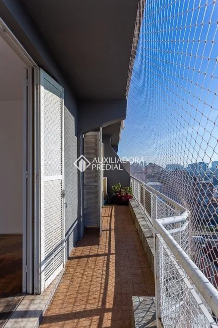 Foto 1 de Apartamento com 3 Quartos à venda, 108m² em Santana, Porto Alegre