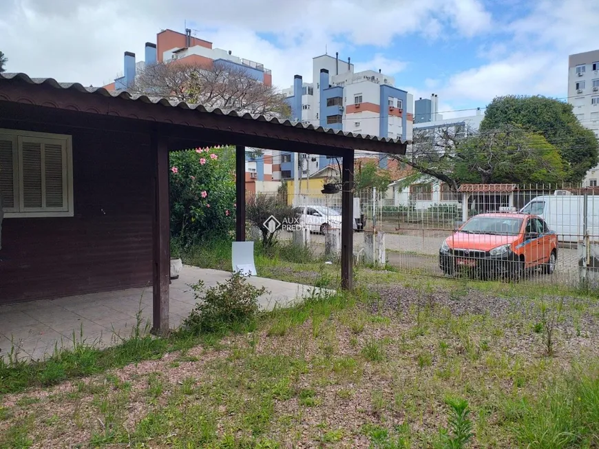 Foto 1 de Lote/Terreno à venda, 374m² em Tristeza, Porto Alegre