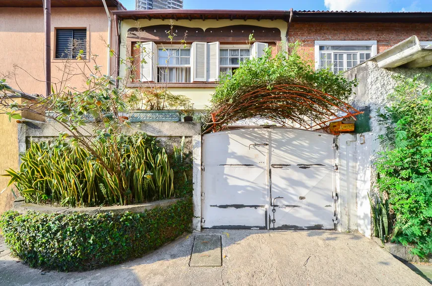 Foto 1 de Casa com 4 Quartos à venda, 278m² em Chácara Monte Alegre, São Paulo