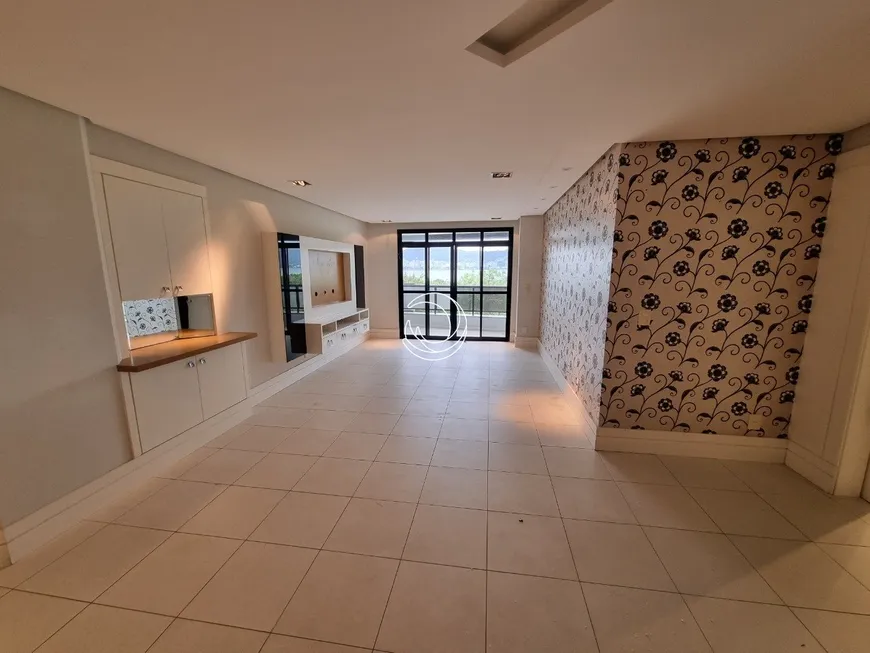 Foto 1 de Apartamento com 3 Quartos à venda, 138m² em Coqueiros, Florianópolis