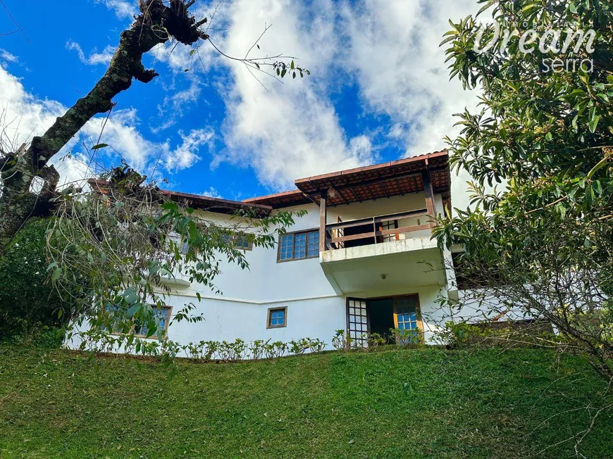 Foto 1 de Casa de Condomínio com 3 Quartos à venda, 240m² em Parque do Imbuí, Teresópolis