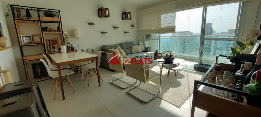 Foto 1 de Flat com 1 Quarto à venda, 60m² em Campo Belo, São Paulo