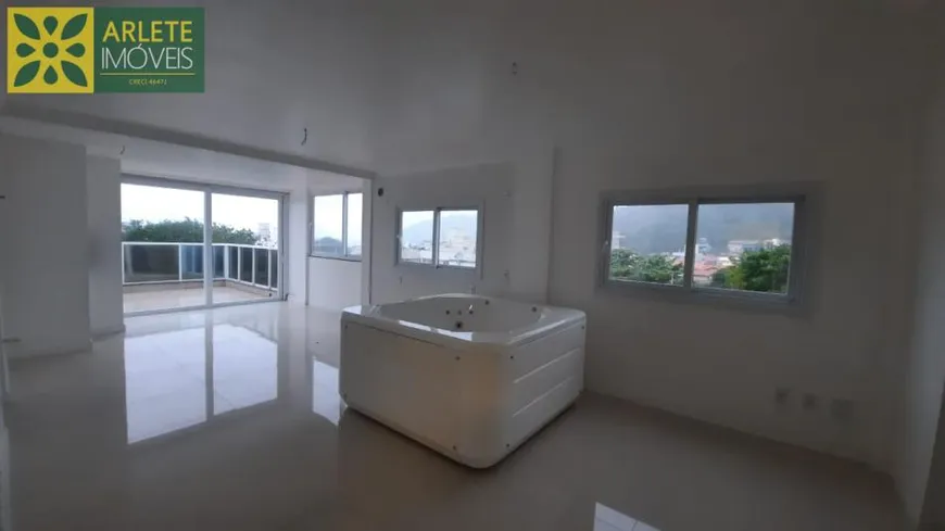 Foto 1 de Apartamento com 3 Quartos à venda, 156m² em Morrinhos, Bombinhas