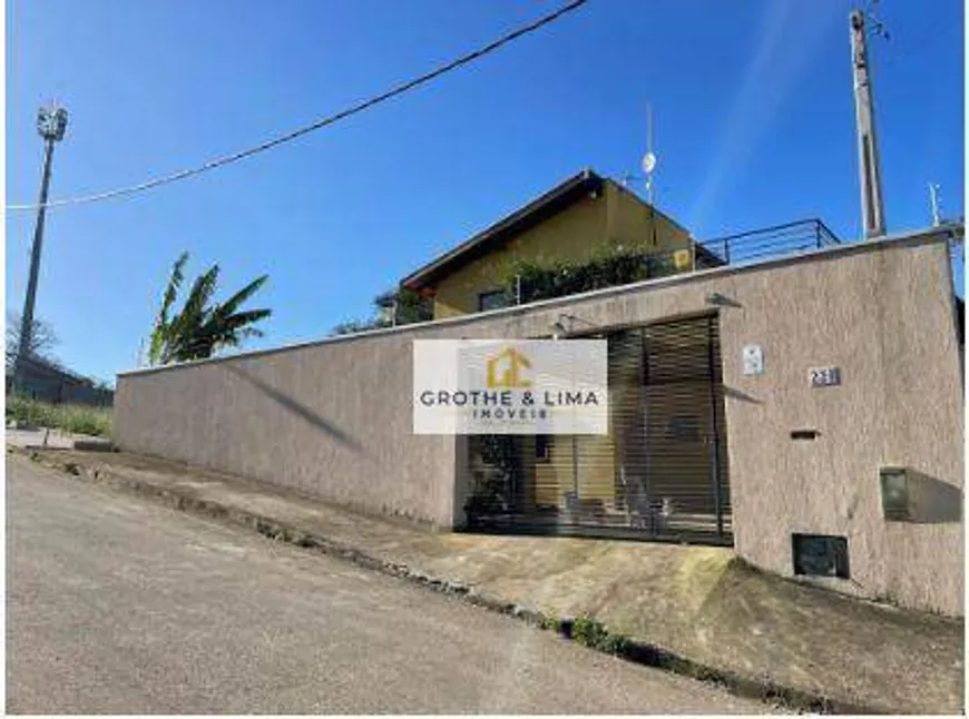 Foto 1 de Casa com 3 Quartos à venda, 200m² em Barreiro Rural, Taubaté