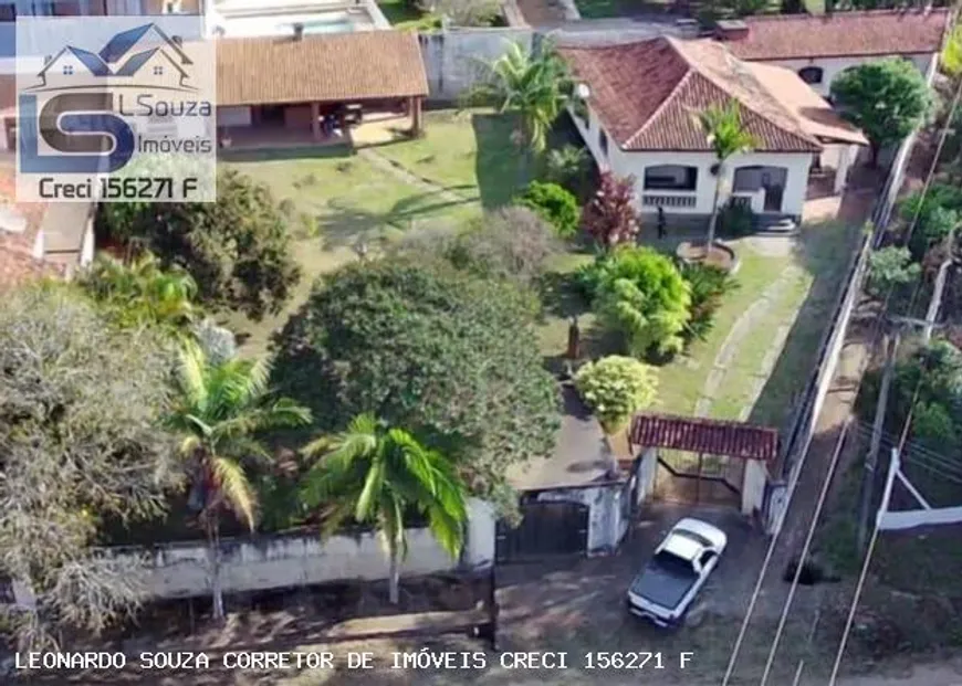 Foto 1 de Fazenda/Sítio com 3 Quartos à venda, 1000m² em Zona Rural, Pinhalzinho