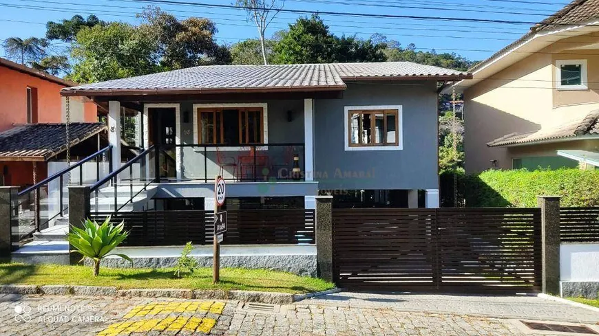 Foto 1 de Casa de Condomínio com 4 Quartos à venda, 250m² em Posse, Teresópolis