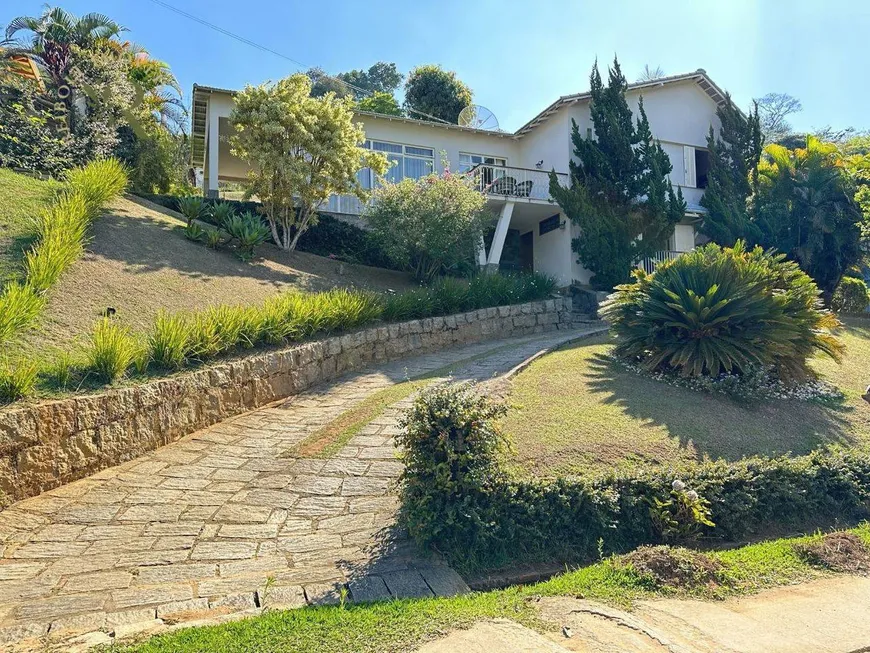 Foto 1 de Casa com 4 Quartos à venda, 933m² em Secretário, Petrópolis