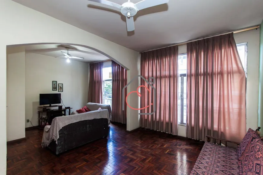 Foto 1 de Apartamento com 3 Quartos à venda, 159m² em Centro, Macaé
