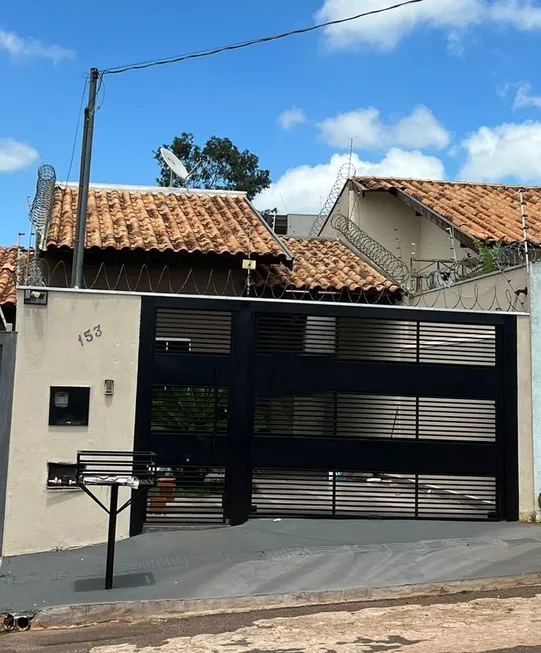 Foto 1 de Casa com 1 Quarto à venda, 100m² em Água Limpa Park , Campo Grande