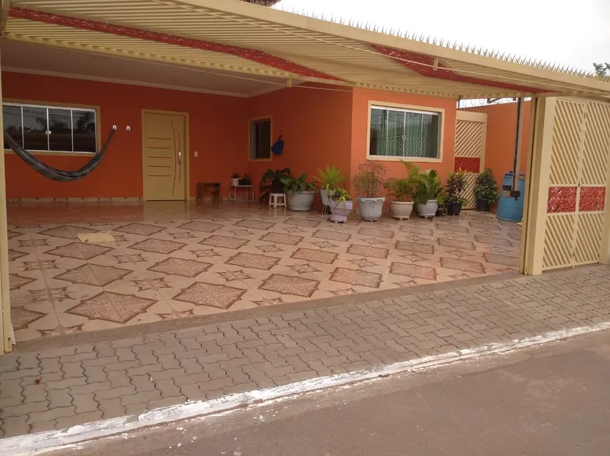 Foto 1 de Casa com 3 Quartos à venda, 250m² em Setor Residencial Oeste, Brasília